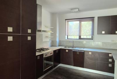 Casă individuală cu 5 camere cu Canalizare în Central - 7