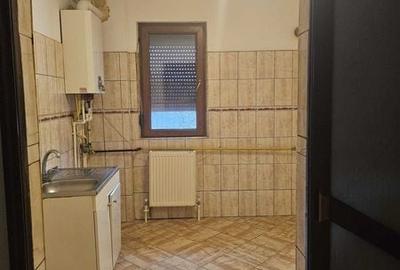 Apartament cu 3 camere decomandat în Central - 2