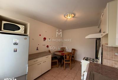 Apartament cu 2 camere decomandat în Republicii