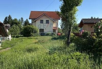 Casă individuală cu 4 camere cu Teren 622 Mp în Girov - 2