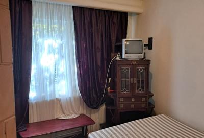 Apartament cu 4 camere decomandat în Central - 3