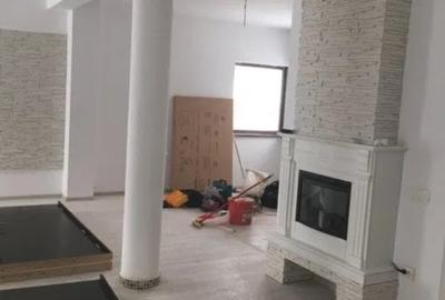 Casă cu 5 camere cu Teren 420 Mp în Bradu - 2