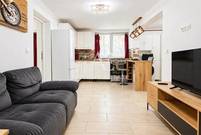 Apartament cu 3 camere decomandat, mobilat în Central