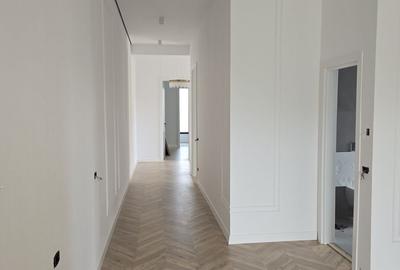 Casă cu 3 camere cu Teren 200 Mp în Giroc