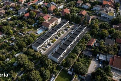 Casă cu 4 camere cu Teren 200 Mp în Central - 2