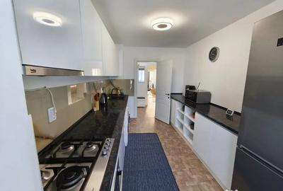 Apartament cu 3 camere decomandat în Faleză - 9