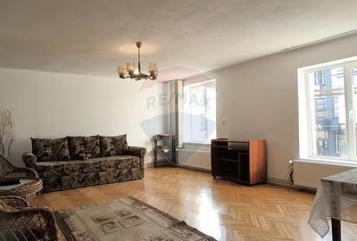 Apartament cu 4 camere decomandat în Central - 16