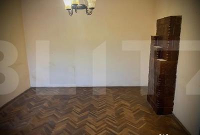 Casă cu 7 camere cu Teren 457 Mp în Subcetate - 1