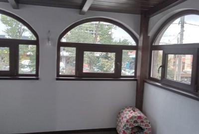 Apartament cu 4 camere decomandat în Central - 2