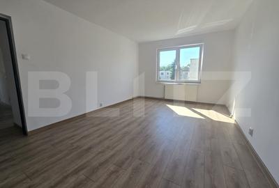 Apartament cu 3 camere decomandat în Reghin