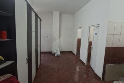 Spațiu comercial, de 570 mp, în Vest - 3