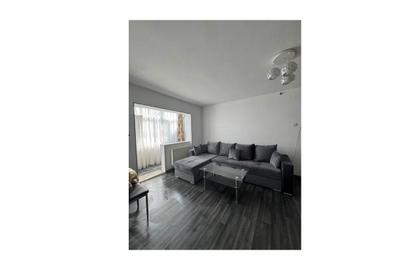 Apartament cu 3 camere în Traian - 2