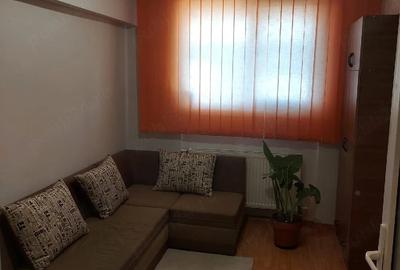 Apartament cu 2 camere decomandat în Exterior Vest