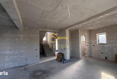 Casă cu 4 camere cu Teren 400 Mp în Central