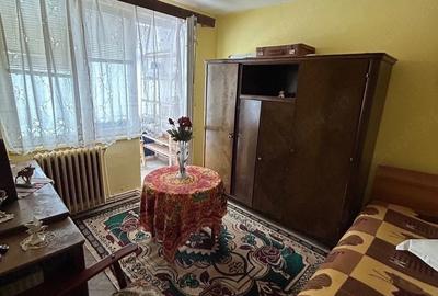Apartament cu 3 camere semidecomandat în Central - 2