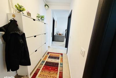 Apartament cu 3 camere decomandat în Roșu