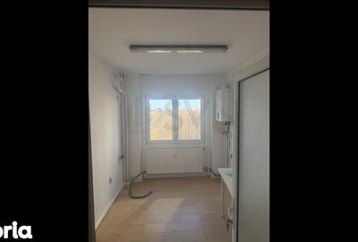 Apartament cu 3 camere decomandat în Colentina - 1