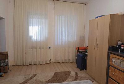 Casă cu 3 camere în Ultracentral
