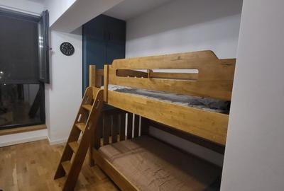 Apartament cu 3 camere decomandat, mobilat în Iancu Nicolae