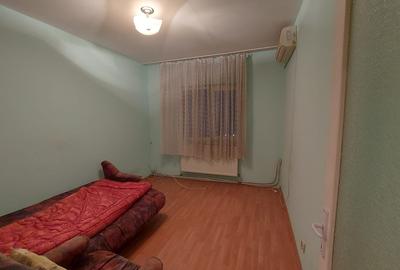 Apartament cu 3 camere decomandat în - 2