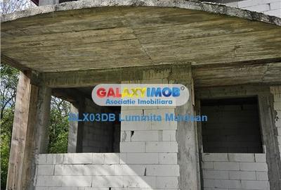 Casă cu 4 camere cu Teren 2100 Mp în Valea