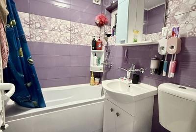 Apartament cu 3 camere semidecomandat în Viziru 1 - 1