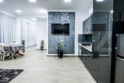 Apartament cu 3 camere decomandat în Brazda lui Novac