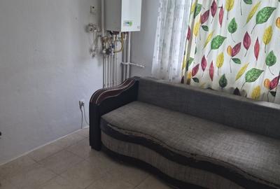 Apartament cu 2 camere decomandat în Micro 19 - 1
