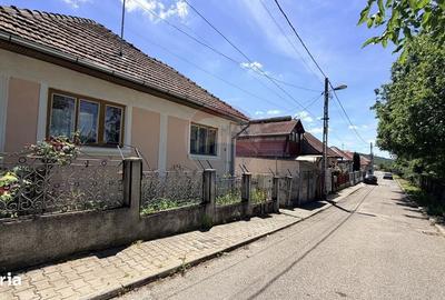 Casă cu 4 camere în Sebeș - 1