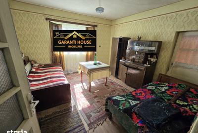 Casă cu 2 camere cu Teren 2637 Mp în Valea Borcutului