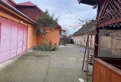 Casă cu 4 camere în Giarmata - 1