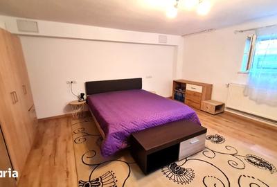 Apartament cu 3 camere în Sub Arini