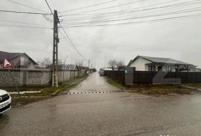 Teren de 2298 mp, în Central