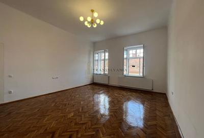 Apartament cu 2 camere decomandat în Ultracentral