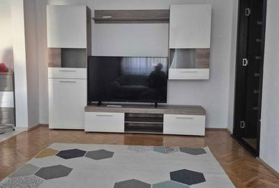 Apartament cu 3 camere semidecomandat în Rogerius - 3