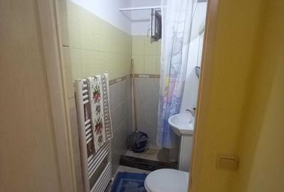 Apartament cu 3 camere decomandat în Central - 2