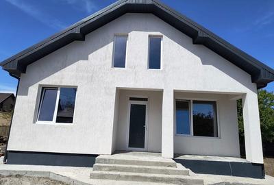 Casă cu 4 camere în Valu lui Traian - 3