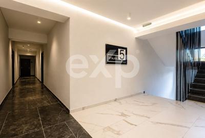 Apartament cu 2 camere decomandat în Tractorul - 5