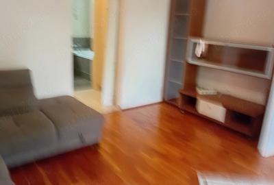 Apartament cu 3 camere decomandat în UTA - 3