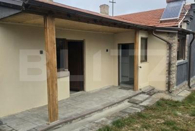 Casă cu 3 camere cu Teren 940 Mp în Est
