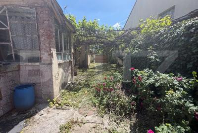 Casă cu 3 camere cu Teren 622 Mp în Central