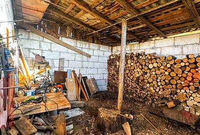 Casă cu 3 camere cu Teren 700 Mp în Central - 1