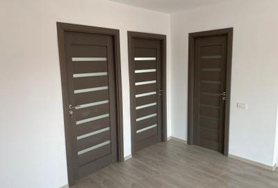 Casă cu 5 camere cu Teren 160 Mp în Est - 4