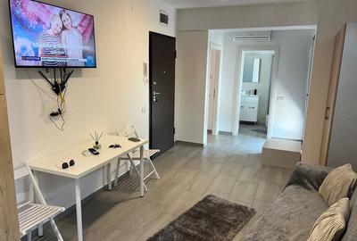 Apartament cu 2 camere nedecomandat în Vitan