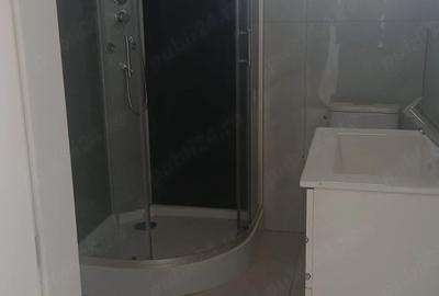 Casă cu Teren 175 Mp în Central