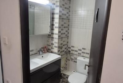 Apartament cu 2 camere semidecomandat în Barbu Văcărescu