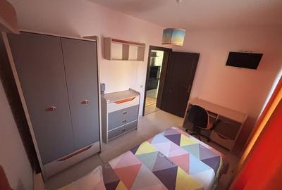 Apartament cu 4 camere decomandat în Central