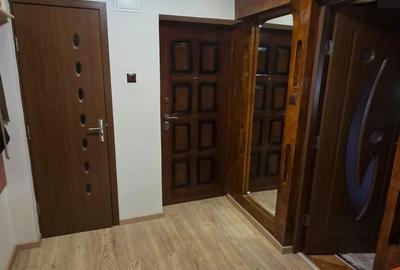 Apartament cu 3 camere decomandat în Burdea - 3
