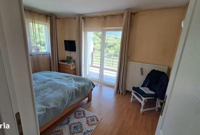 Casă cu 4 camere cu Teren 800 Mp în Central