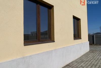 Duplex cu 3 camere cu Canalizare în Moșnița Veche - 13